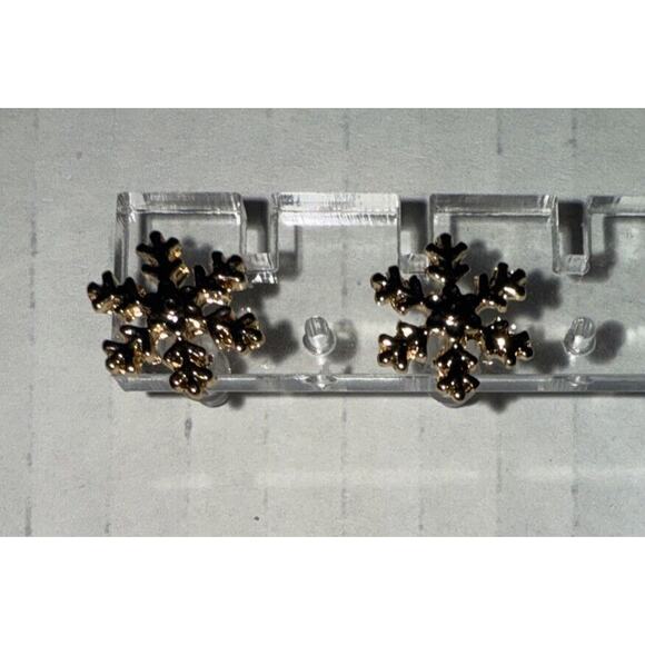 Gold Tone Snowflake Shaped Stud Earrings - Picture 3 of 5